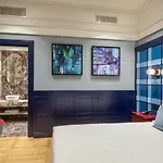 The Independent Hotel 4*