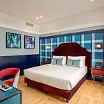 The Independent Hotel