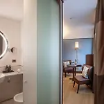 The Independent 4*