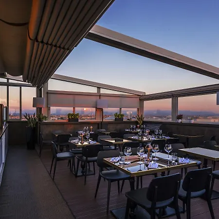 Hotell The Independent 4*