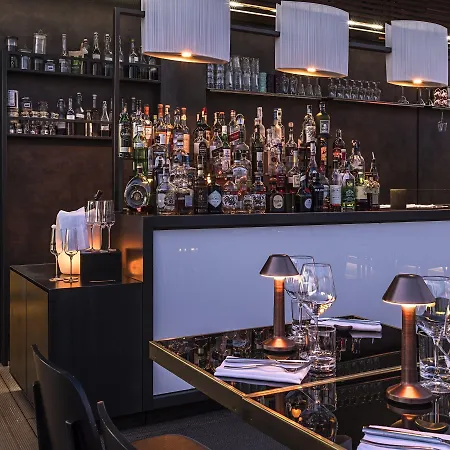 Hotell The Independent 4*