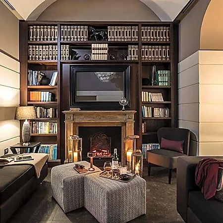 The Independent Hotel