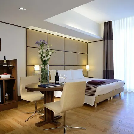 Hotel The Independent Rom