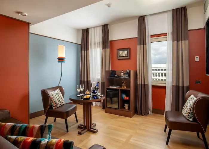 The Independent Hotel 4*