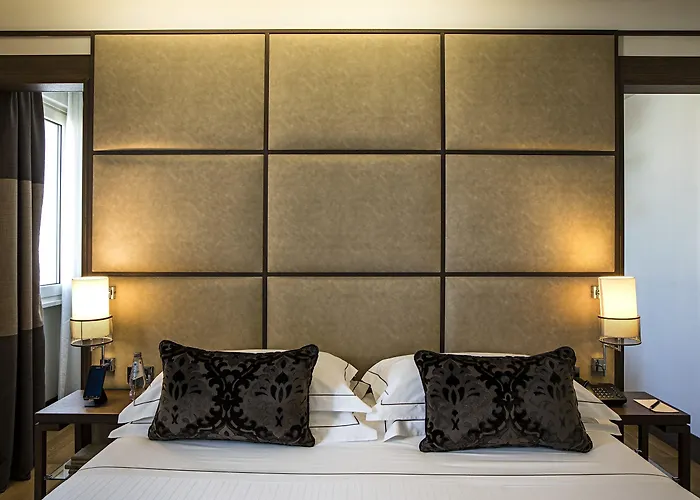 The Independent Hotel 4*