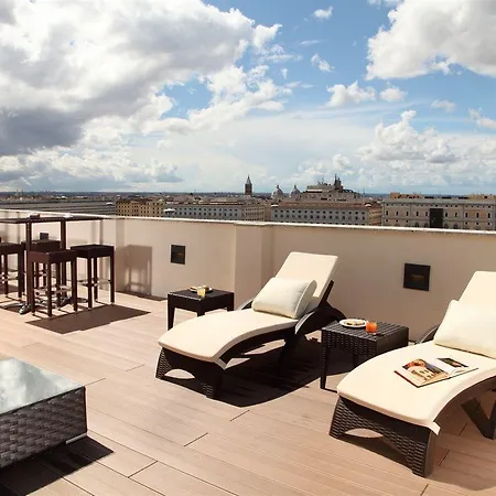 Otel The Independent Roma